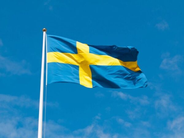 SWEDEN MASTERCARD [PREPAID] | 32030+ SEK BALANCE